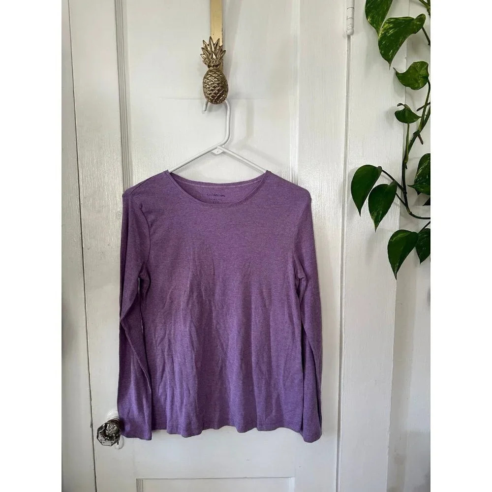 Croft & Barrow Classic Women’s size Petite Medium purple shirt